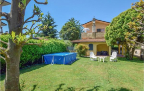 Beautiful home in Camaiore with Outdoor swimming pool, WiFi and 4 Bedrooms
